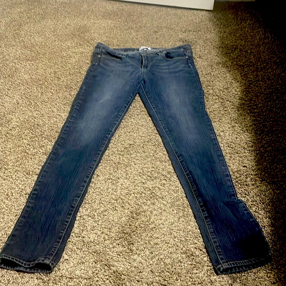 PAIGE size 31 peg skinny jeans